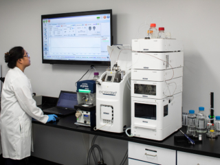 Advion Interchim Scientific: Analitski kromatografski sistem Avant z MS detektorjem in čitalcem TLC plošč